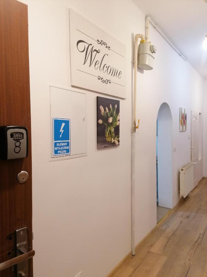 Hostel Tulip - Pokój 7 ze wspólną łazienką i kuchnią Szczecin Exterior foto